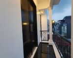 thumbnail-townhouse-dengan-fasilitas-kolam-renang-4
